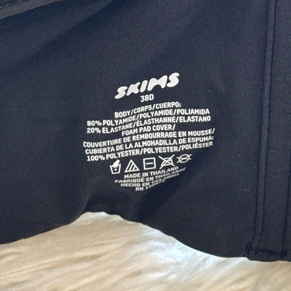 Skims Fits Everybody Strapless Bra Onyx Size 38D - Picture 7 of 7